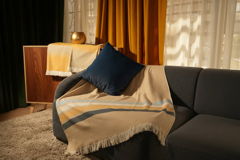 مفرش رويال - بيج / أبيض / مسطردة / خطوط دينيم